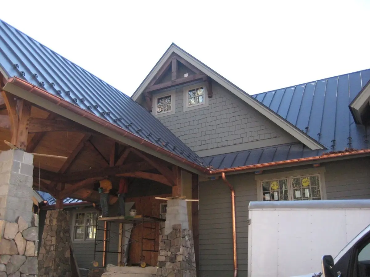 Craftsman Roofing team delivering quality roofing work in Burien Lake View